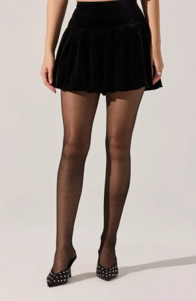 Astr Women's Jenika Mini Skirt In Black