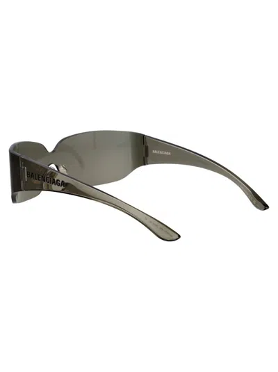 Balenciaga Wraparound Square Frame Sunglasses In Green