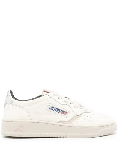 Autry Medalist Low Sneaker In White