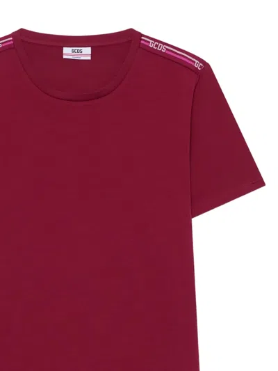 Gcds Logo Tape Stretch T-shirt In Red
