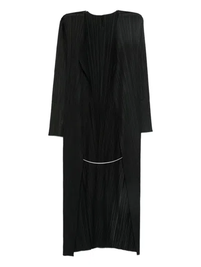 Issey Miyake Open-front Pleated Coat In Black