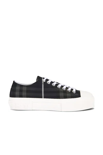 Burberry Navy Check Sneakers In Black
