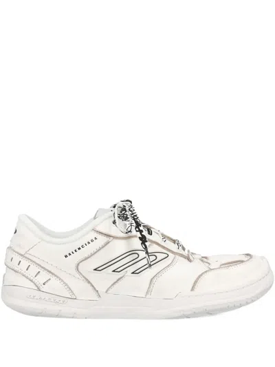 Balenciaga Women Hamptons Worn-out Leather Low-top Sneakers In Neutral