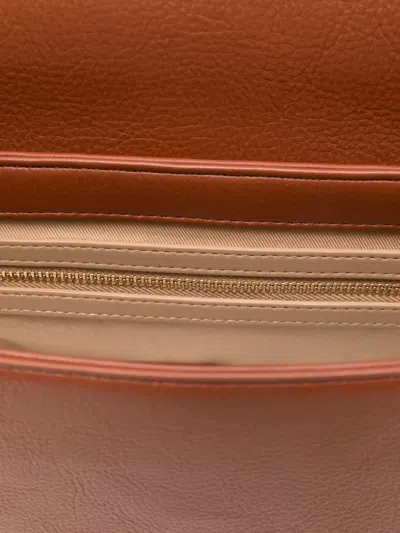 Love Moschino Locked In Schultertasche Mit Logo-schild In Brown