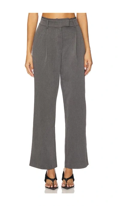 Osis Studio Mary É˜”è…¿ Â€“ Ä»¿æ—§. Å°ºç � Xs (also Â€“ L, M, S). In Gray