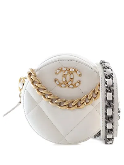 Pre-owned Chanel 2020 Lambskin 19 Round Clutch With Chain Satchel In White