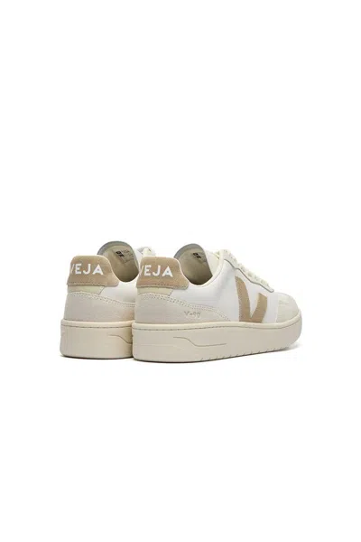Veja Leather Sneaker In Multi