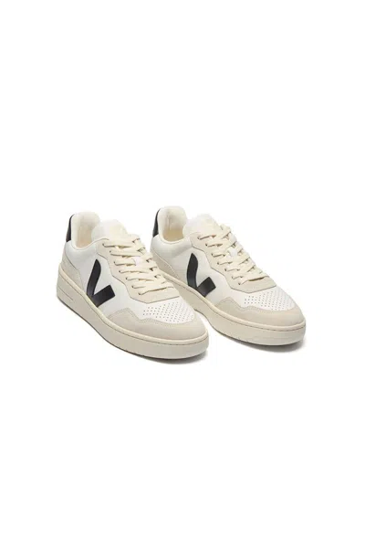 Veja V-90 Trainers, Size 7 In Neutral