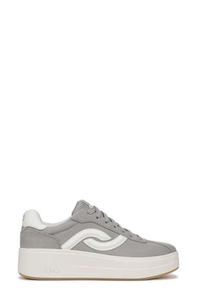 Ryka Rykä Viv Max Sneaker In Gray