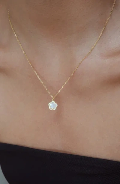 Argento Vivo Sterling Silver Mother-of-pearl Cubic Zirconia Flower Pendant Necklace In Gold