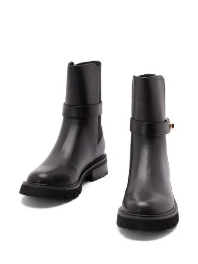 Twinset Twin-set Black Polyurethane Boots In Black