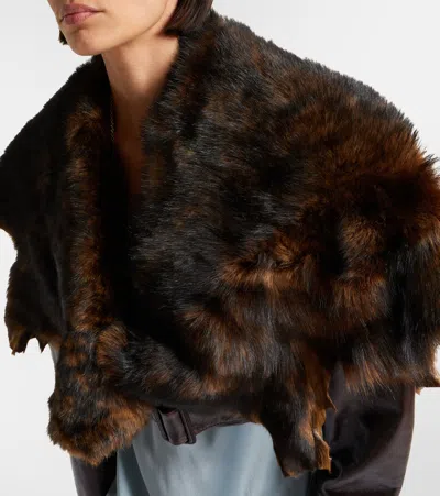 Chloé Shiny Leather Crop Moto Jacket With Removable Lamb Shearling Collar In Burgundy