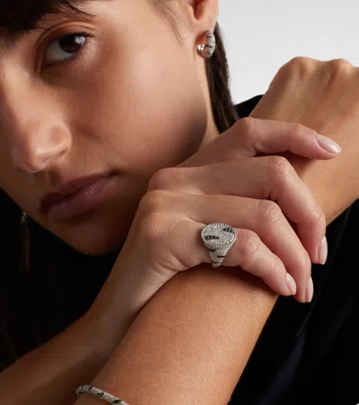 Yvonne Léon Zèbre 18kt White Gold Pinky Ring With Diamonds In Metallic