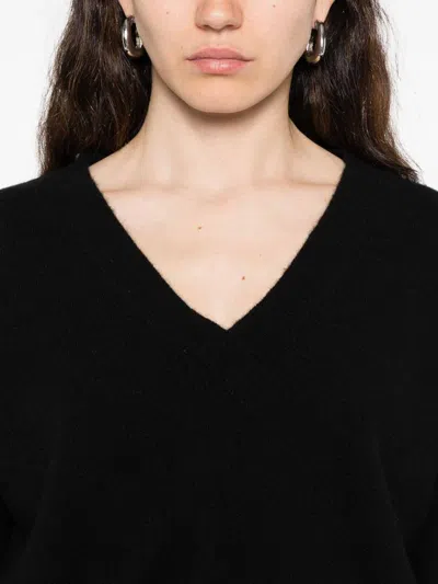 Tabaroni Cashmere Deep V-neck Cashmere Sweater With Relaxed Fit In Black