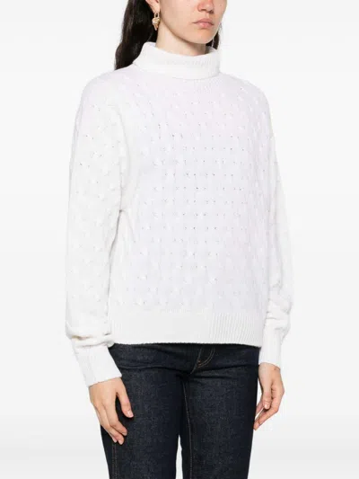 Tabaroni Cashmere Textured Knit Cashmere Sweater With High Turtleneck In White