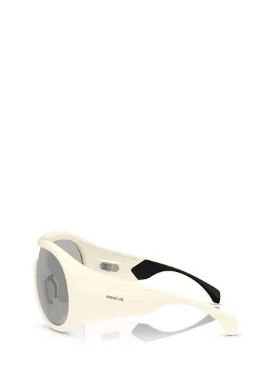 Moncler Womens White Me8004 Cloche Pilot-frame Injected Sunglasses In White