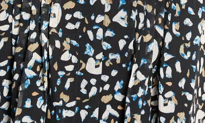 Nic + Zoe Nic+zoe Femme Cheetah Tucked Top In Blue