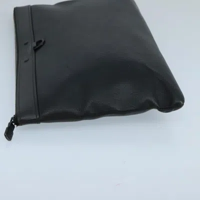 Pre-owned Louis Vuitton Discovery Black Leather Clutch Bag ()