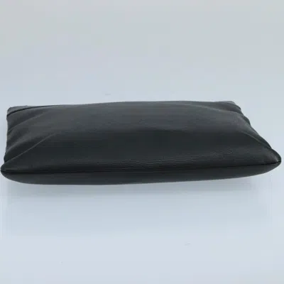 Pre-owned Louis Vuitton Discovery Black Leather Clutch Bag ()