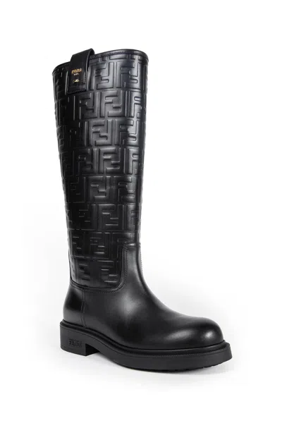 Fendi Filo Boots In Black