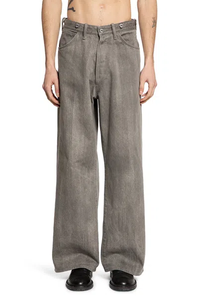 Taiga Takahashi Lot .209 Buckle Backed Trousers In Gray