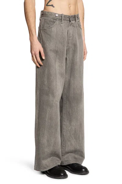 Taiga Takahashi Lot .209 Buckle Backed Trousers In Gray