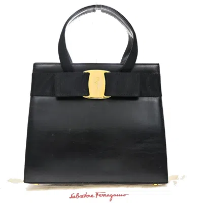 Pre-owned Ferragamo Convertible Vara Bow Tote Leather Leather Handbag () In Black