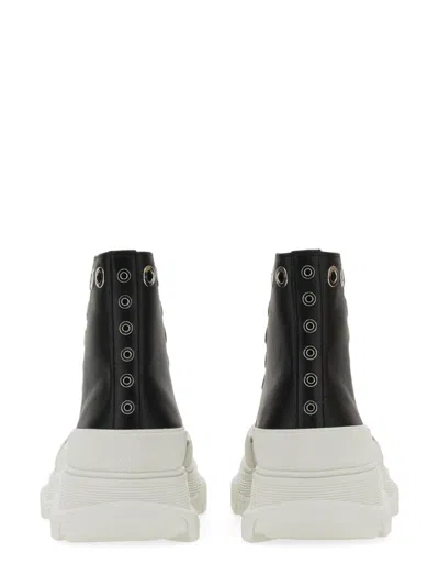 Alexander Mcqueen Men Joey Sneaker With Eyelets In Black