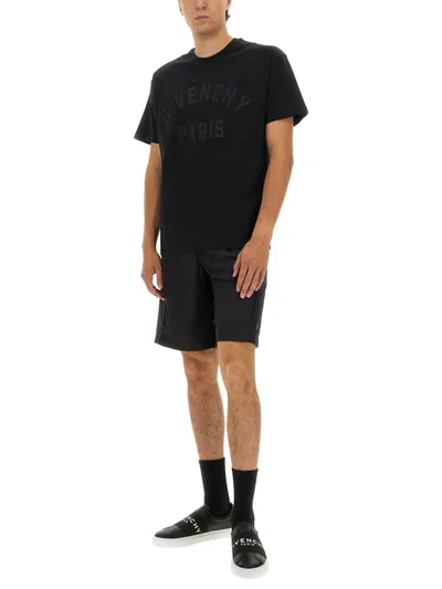 Givenchy Men T-shirt With Logo In Black