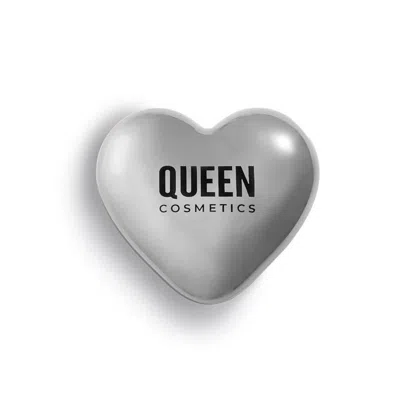 Queen Cosmetics Sublime Hearts Refillable Compact - Metallic Silver In Silver