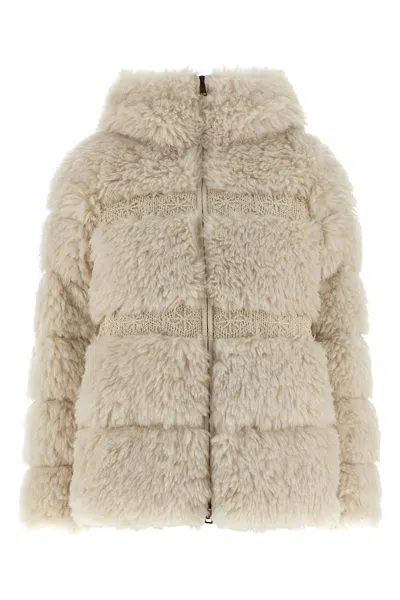 Moncler Verie Teddy Hooded Short Down Jacket In Neutral