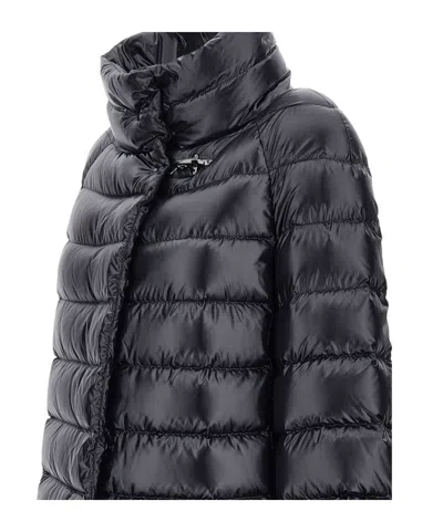 Fay Glossy Quilted Down Coat With Structured Collar In Black