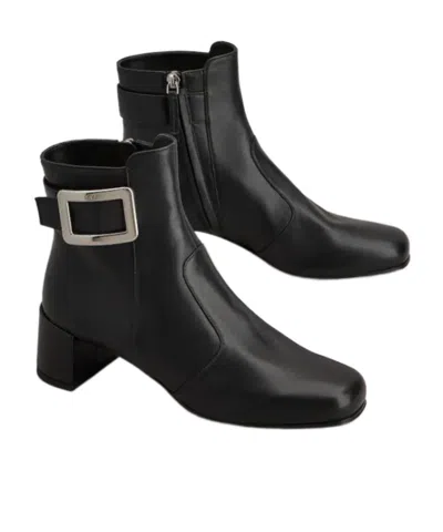 Roger Vivier Polly Booties In Leather In Black