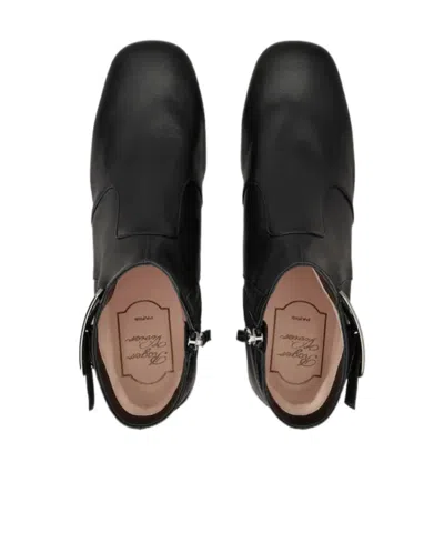 Roger Vivier Polly Booties In Leather In Black