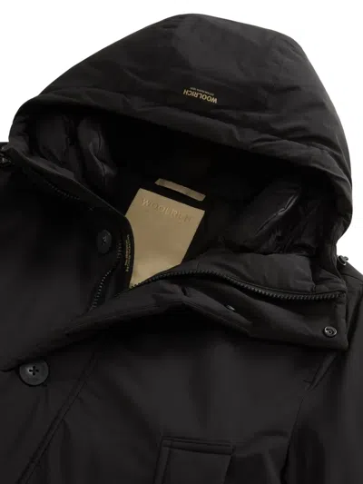 Woolrich Hooded Button-fastening Jacket In Black