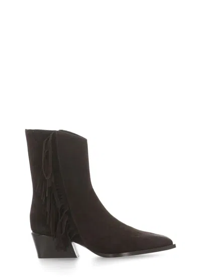 Poeve Ires Texan Ancle Boots In Brown