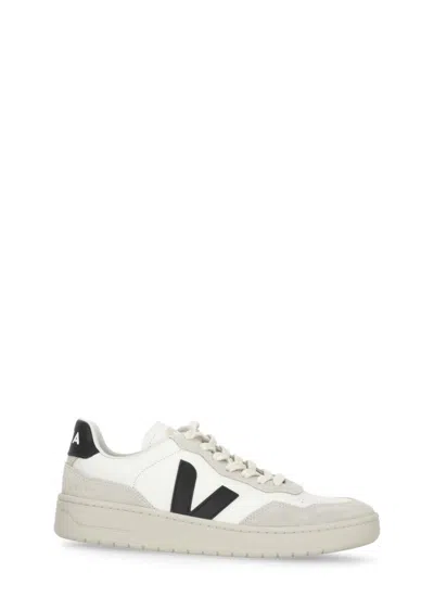 Veja Women's V-90 Extra White Nautico In Black
