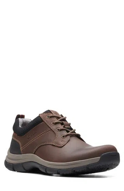 Clarks Walpath Low In Brown