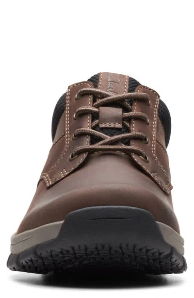 Clarks Walpath Low In Brown