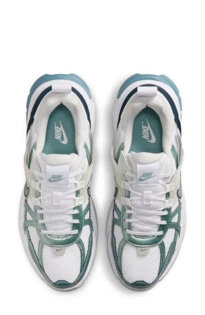 Nike V2k Run Sneaker In Pattern