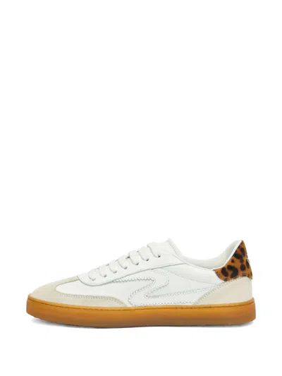 Stuart Weitzman Round-toe Low-top Casual Shoes In White