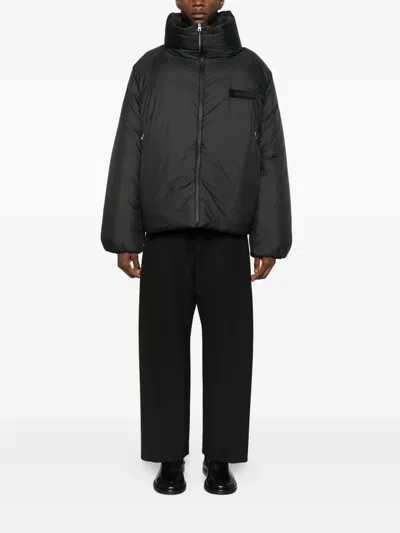 Jacquemus Logo-detail Padded Jacket In Black
