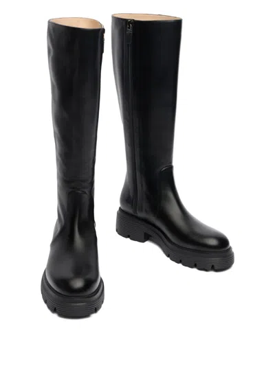 Stuart Weitzman 40mm Hudson Lug Sole Lite Zip Boots In Black