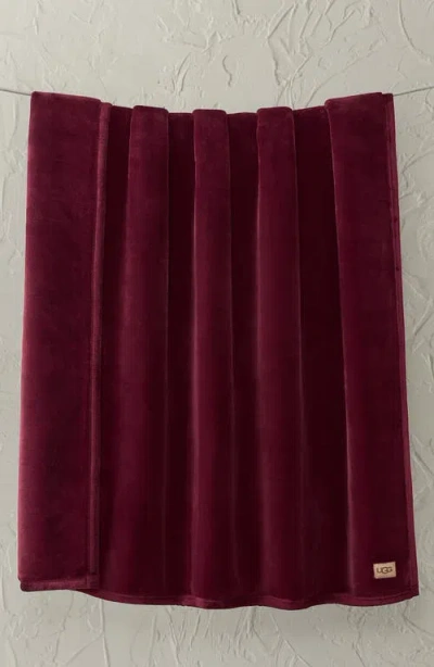 Ugg(r) Coco Throw Blanket In Burgundy