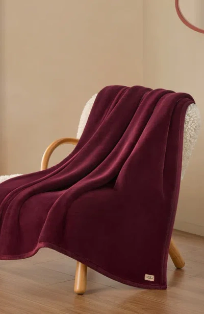 Ugg(r) Coco Throw Blanket In Burgundy