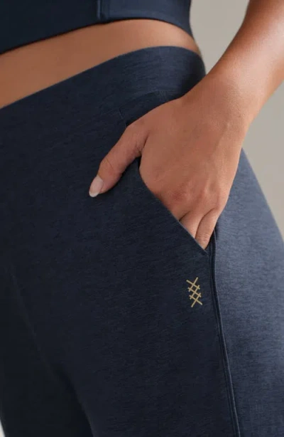 Rhone Atmosphere Joggers In Blue