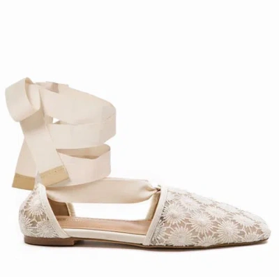 Andrea Gomez Desi Lace-up Flats In Black