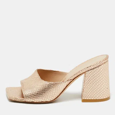 Pre-owned Stuart Weitzman Gold Snakeskin Embossed Leather Slide Sandals Size 37