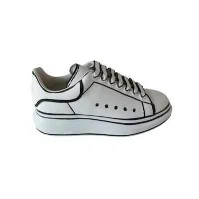 Alexander Mcqueen Oversized Contrasting Trim Sneakers Balck White In White