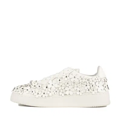Autry Medalist Low 'blooming' Sneakers In White Patent Leather In Multi